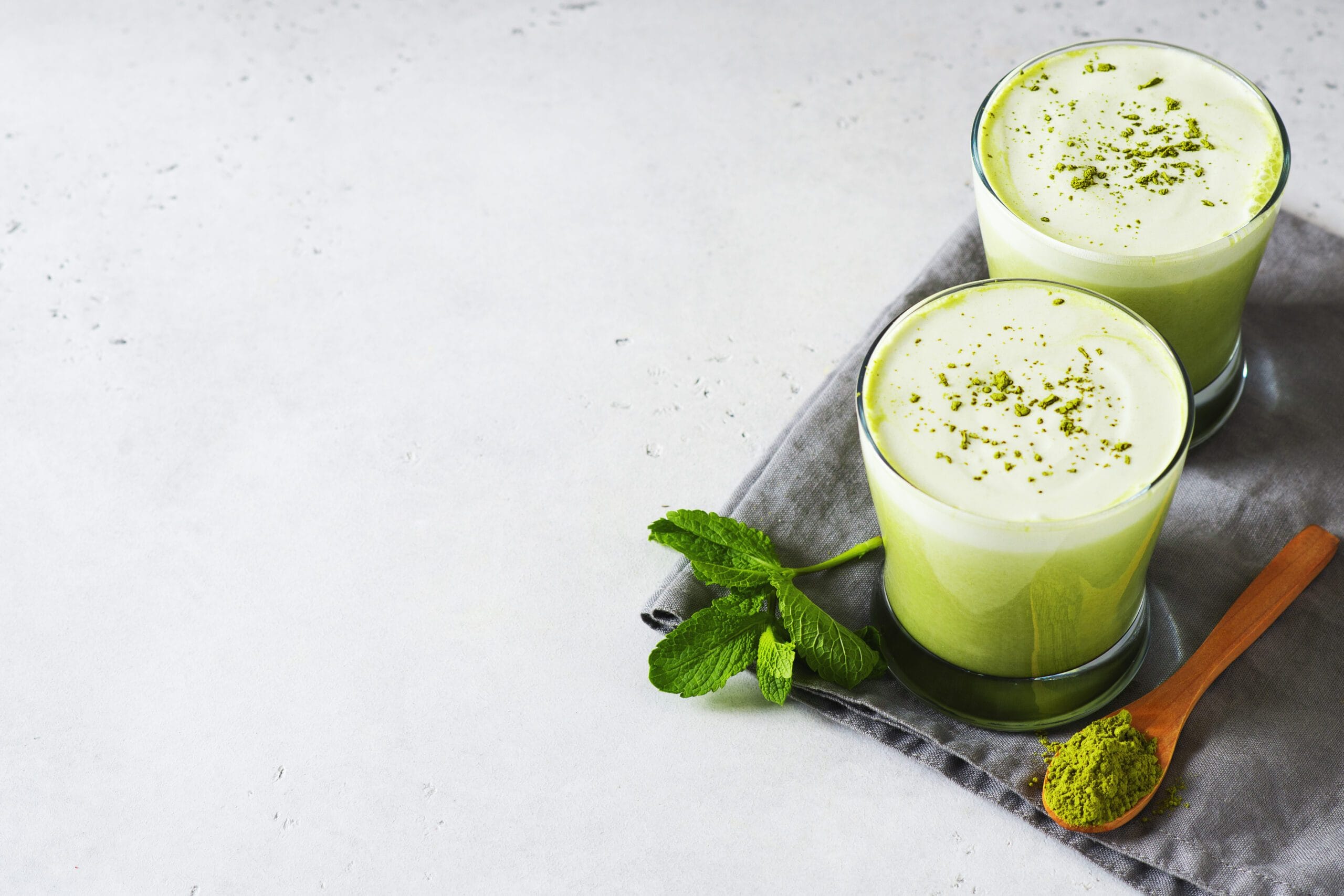 Avocado Matcha Smoothie Recipe